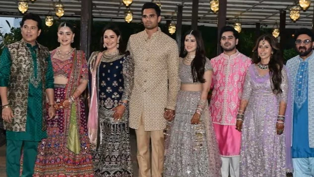 arjun tendulkar and saaniya chandho weding image
